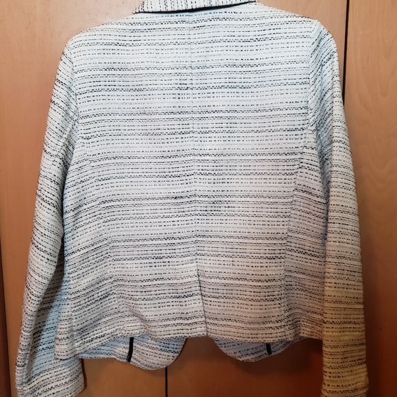 Cabi black and white one button blazer - Picture 2 of 6